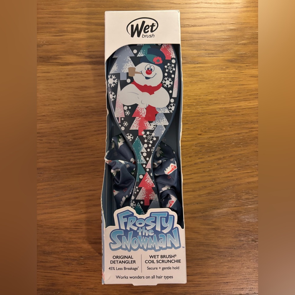 Wet Brush Frosty the Snowman Detangler Brush with Scrunchie New